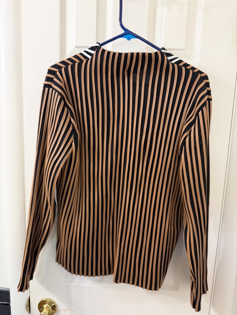 Travelers by Chicos Faux Leather Striped Jacket and Gold Front Zipper. Size 2 - Picture 3 of 5